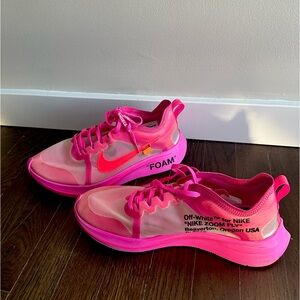 Nike X Off-White
Zoom Fly "The 10" sneakers